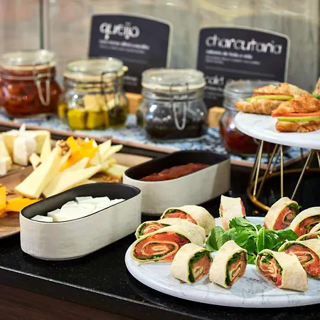 Hotel Nh Campo Grande 4*