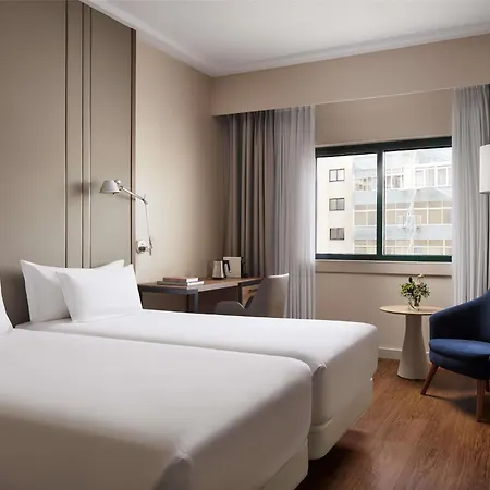 Nh Campo Grande 4* Lissabon