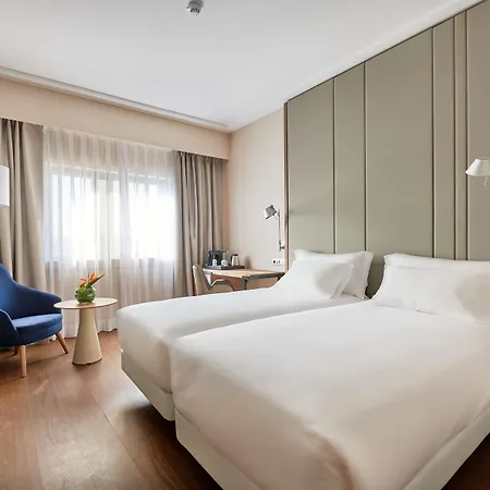 Nh Campo Grande Hotel 4*