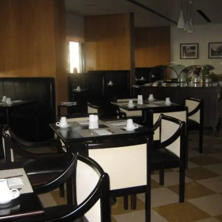 Hotel Nh Campo Grande 4*