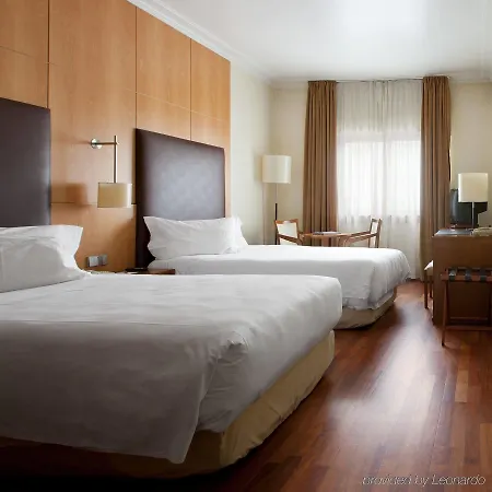 Hotel Nh Campo Grande 4*