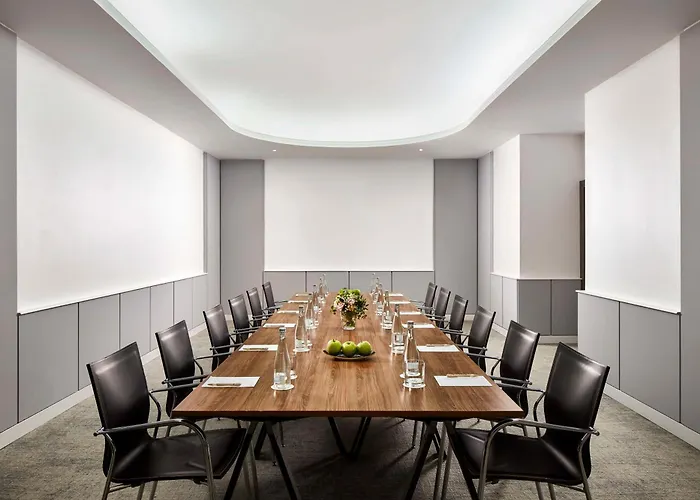 Ξενοδοχείο Nh Campo Grande 4*