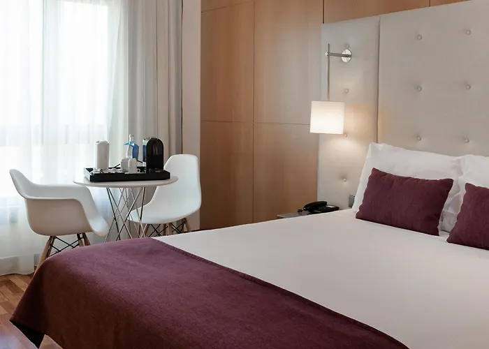 Nh Campo Grande Hotel 4*