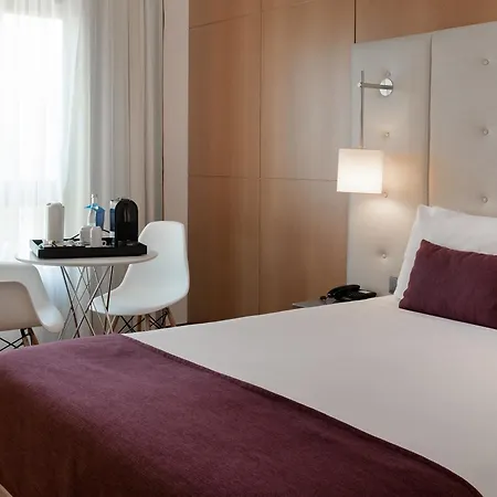 Nh Campo Grande Hotel 4*